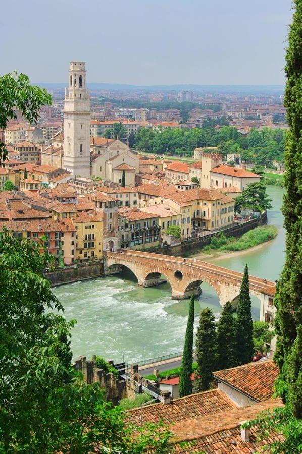 Residenza Duomo Lägenhet Verona Exteriör bild